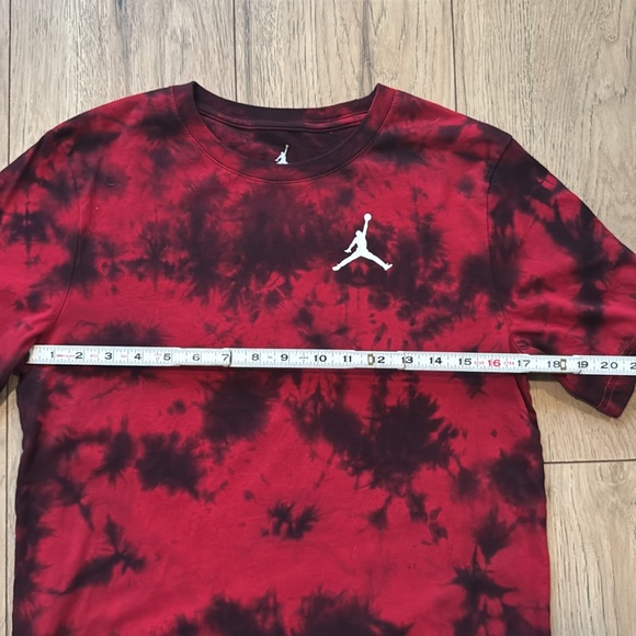Jordan Red and Black Tie Dye Air Jordan Michael Jordan T-Shirt Kid’s XL - Picture 7 of 8